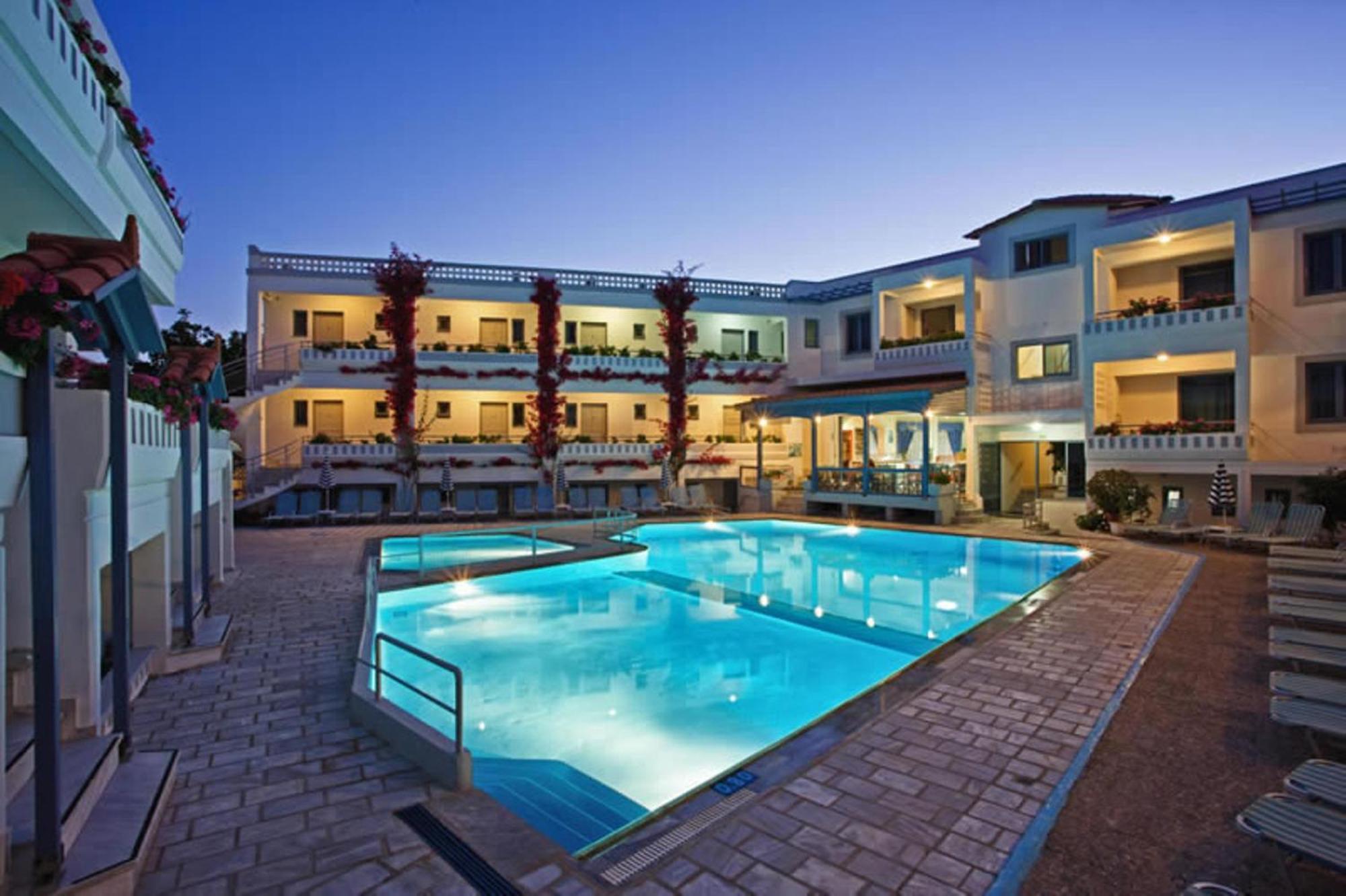 Ariadne Hotel Платанес Екстер'єр фото